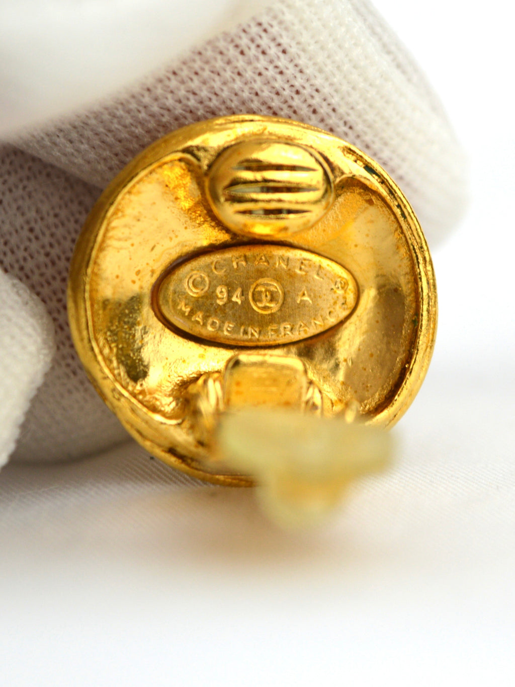 CHANEL CC LOGO CLIP-ON EARRINGS