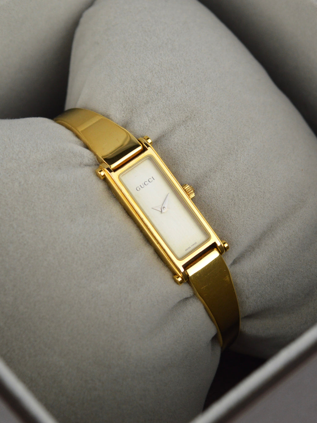 GUCCI 1500L HORSEBIT WATCH GOLD