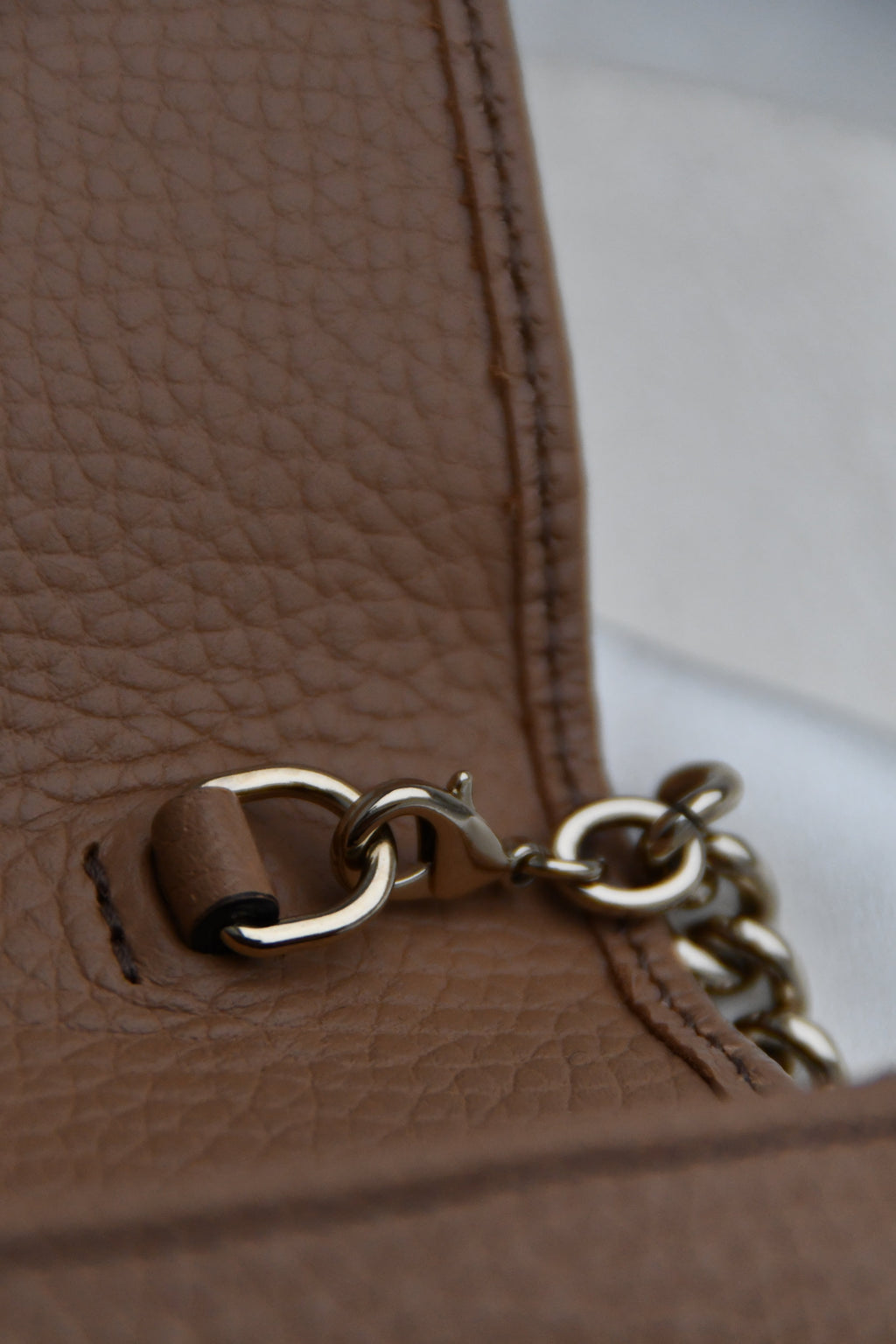 GUCCI SOHO WOC BEIGE