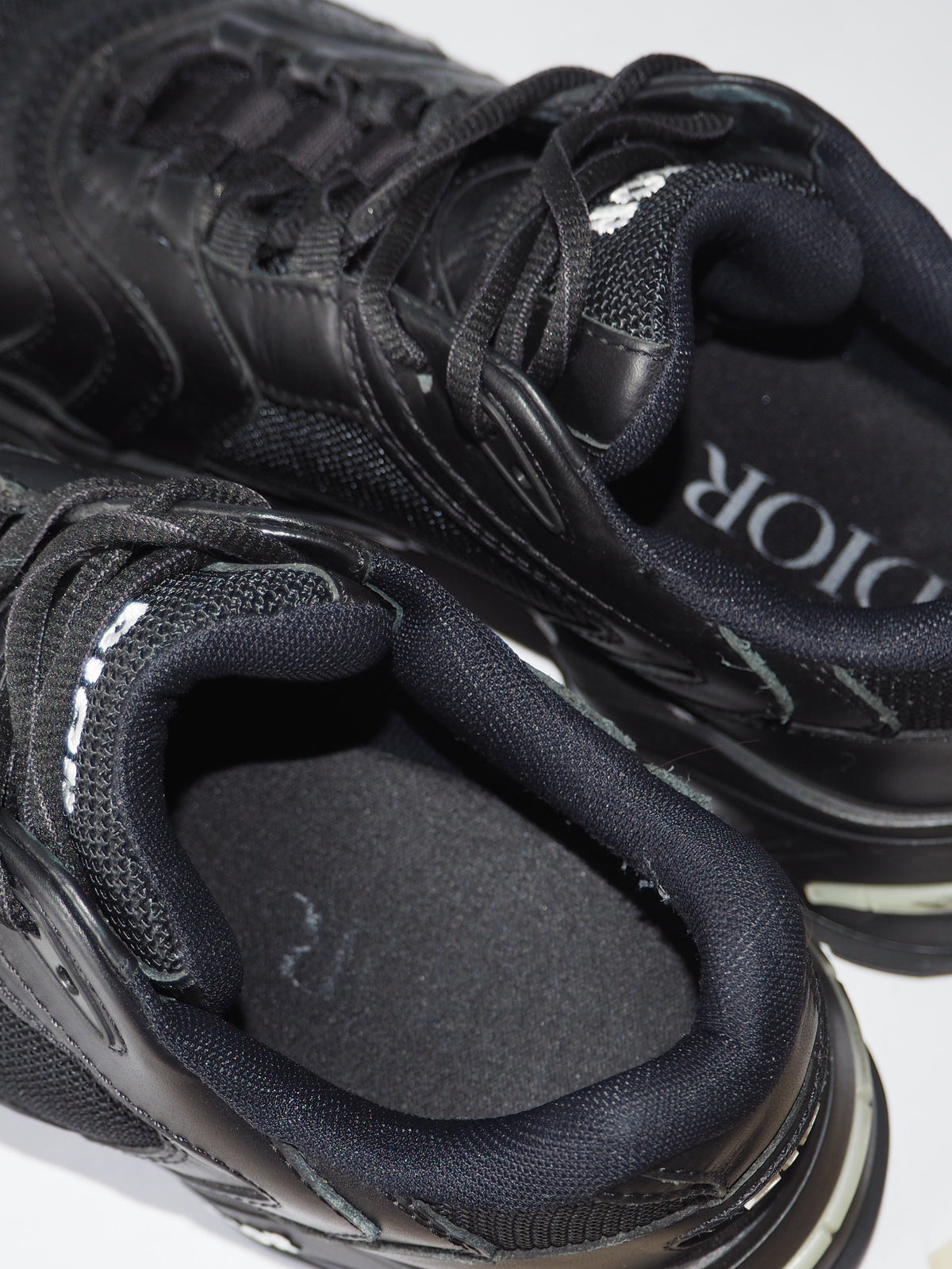 DIOR CD1 LT BLACK SNEAKERS - EU 40