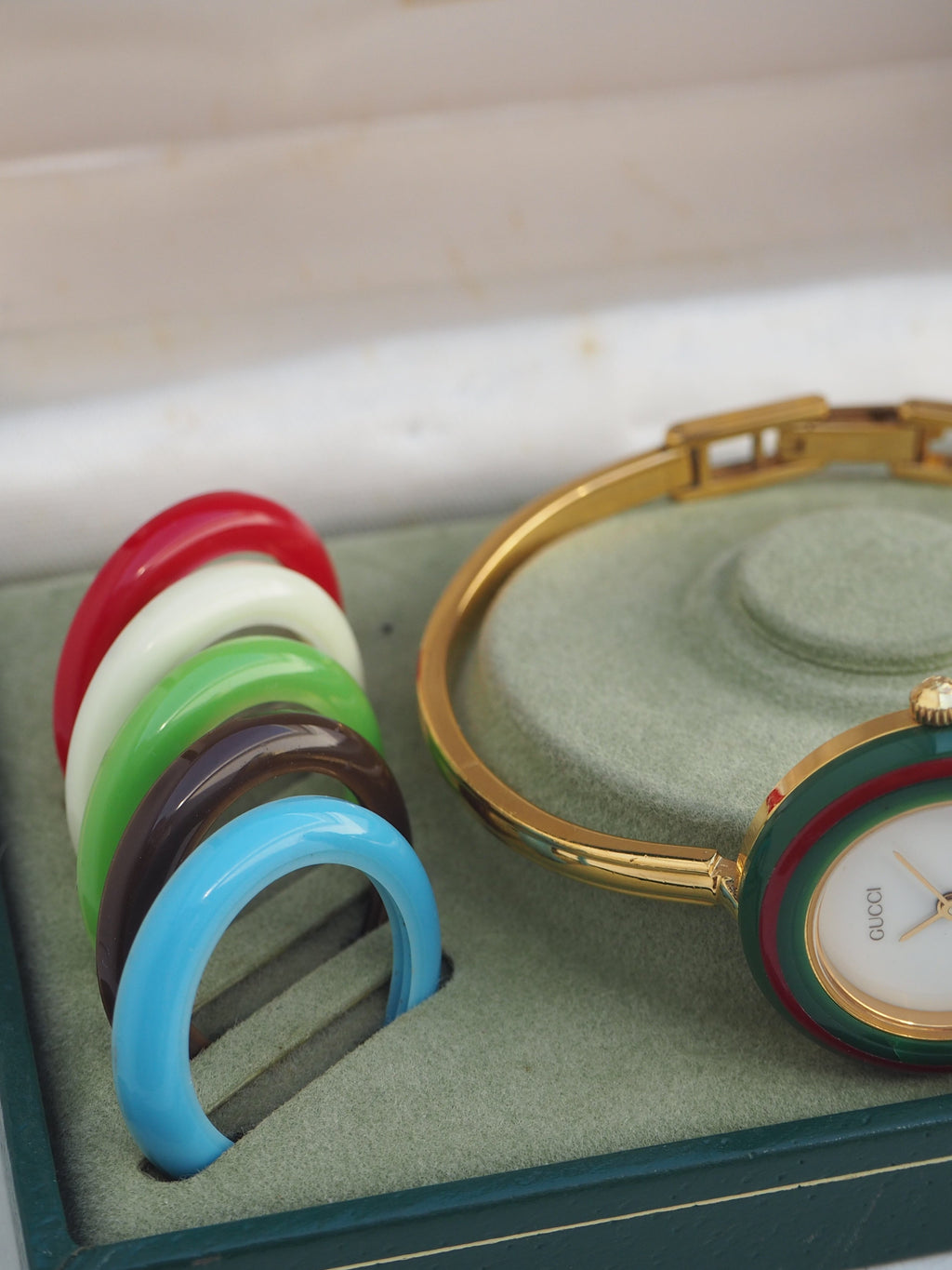 GUCCI INTERCHANGEABLE BEZEL WATCH
