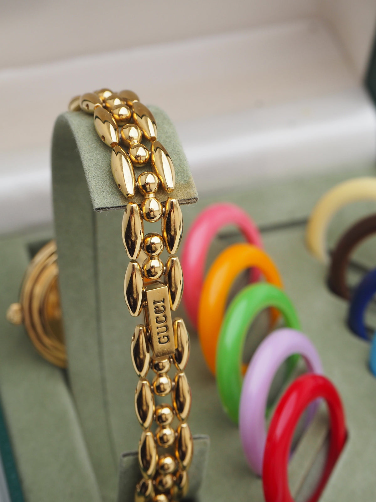 GUCCI INTERCHANGEABLE BEZEL WATCH