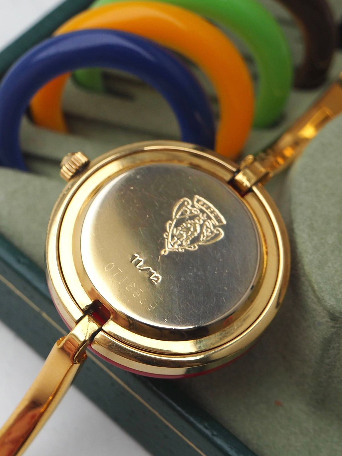 GUCCI INTERCHANGEABLE BEZEL WATCH