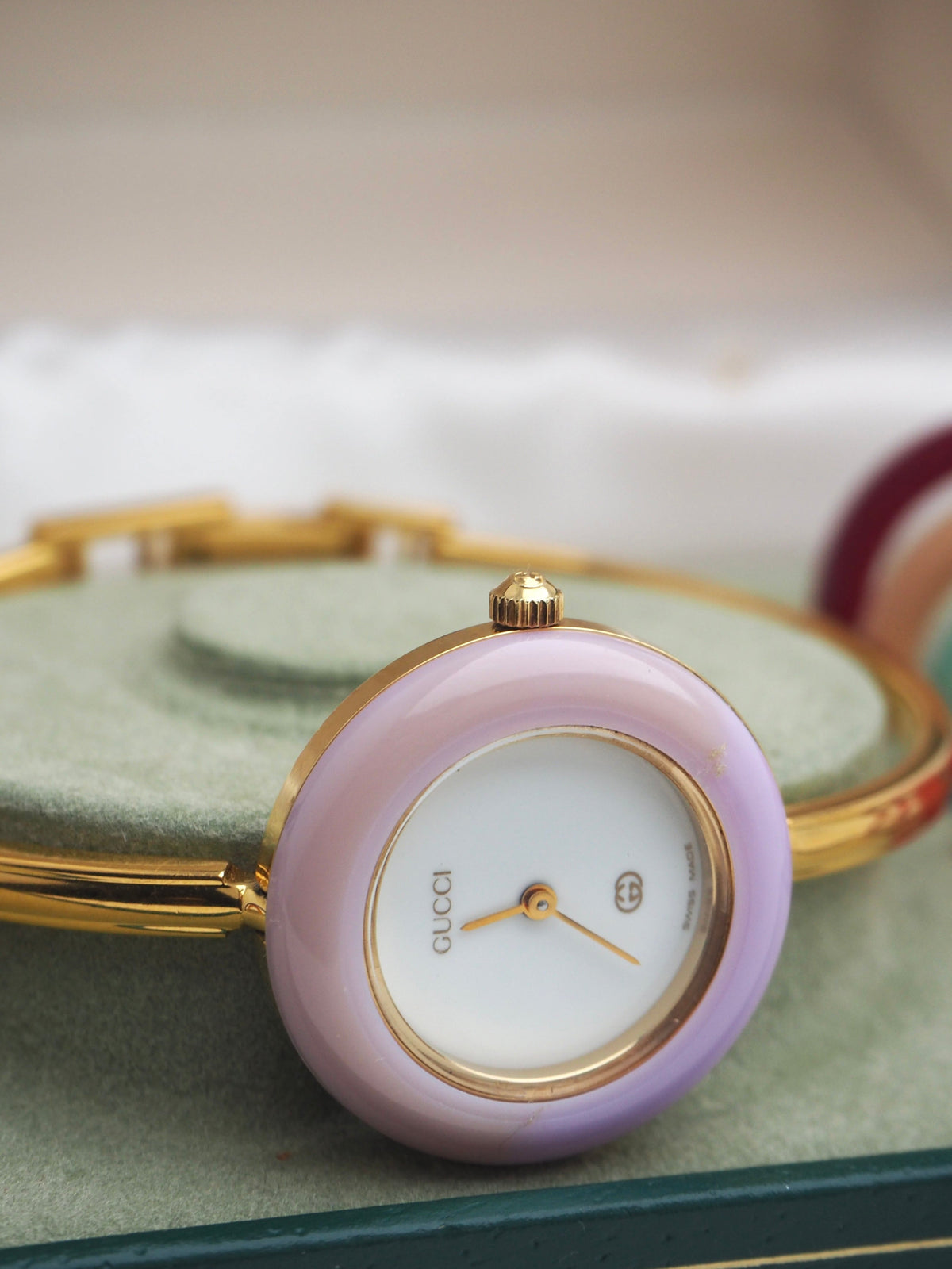 GUCCI INTERCHANGEABLE BEZEL WATCH