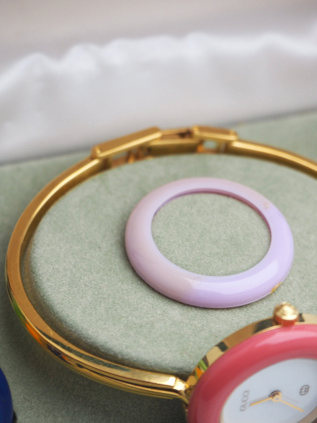 GUCCI INTERCHANGEABLE BEZEL WATCH
