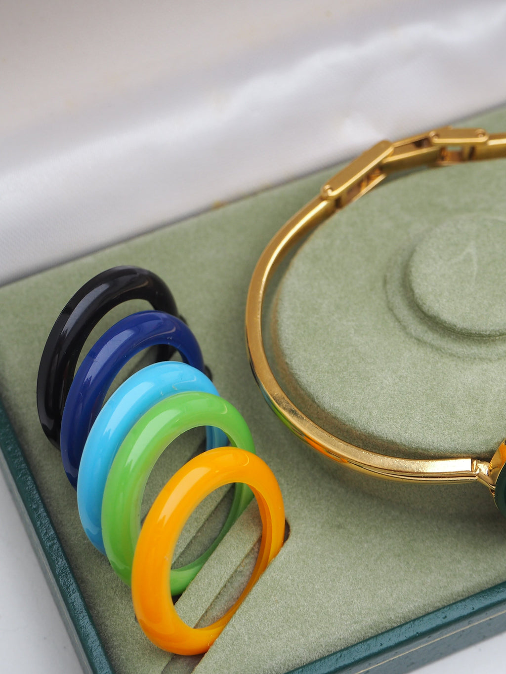 GUCCI INTERCHANGEABLE BEZEL WATCH