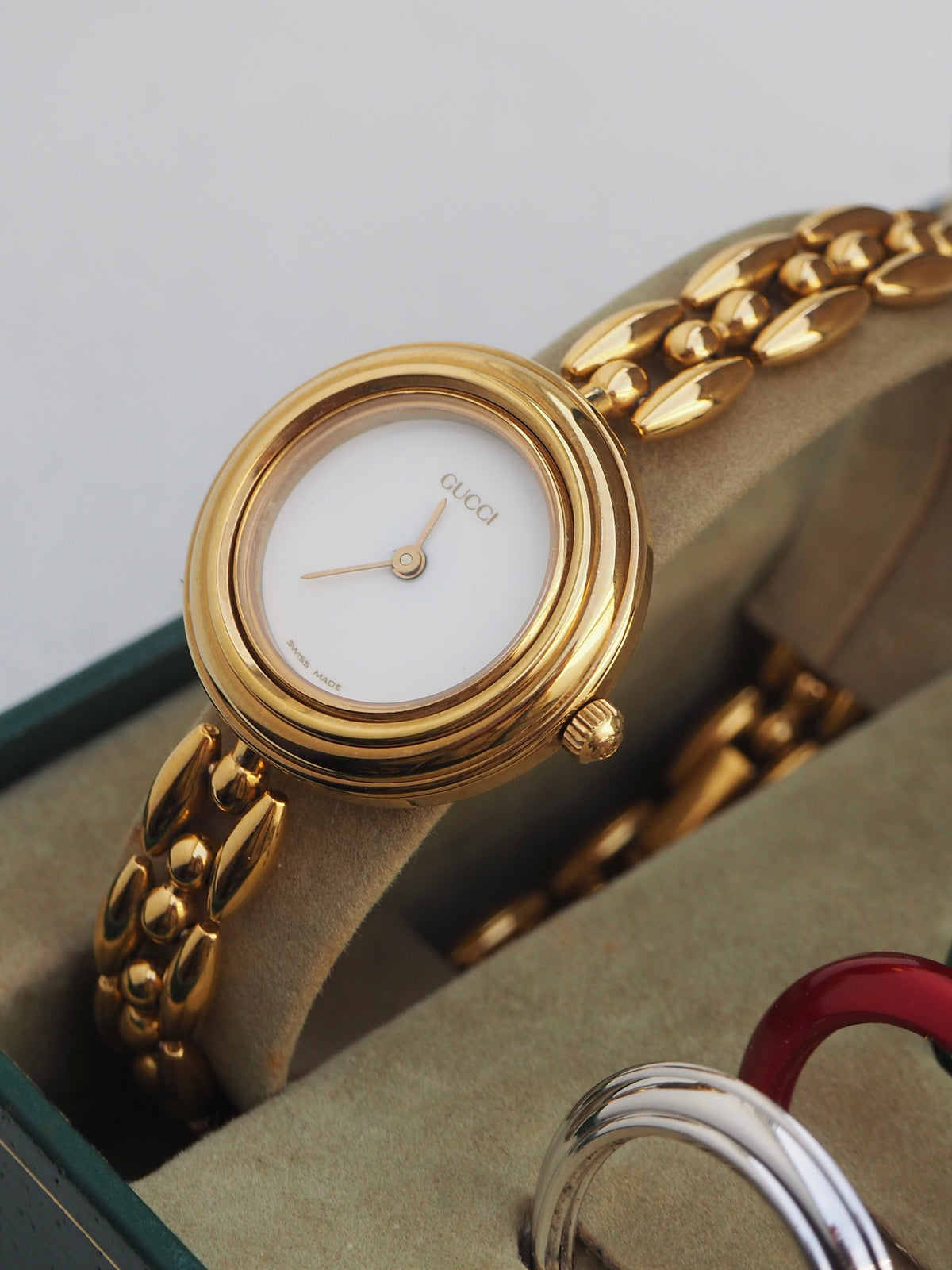 GUCCI INTERCHANGEABLE BEZEL WATCH