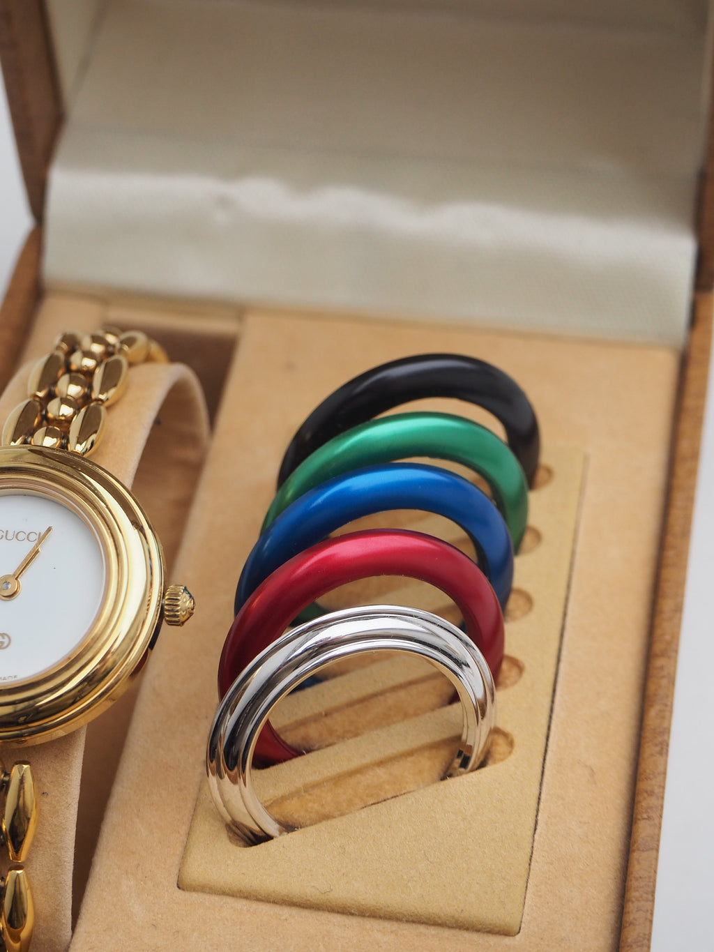 GUCCI INTERCHANGEABLE BEZEL WATCH