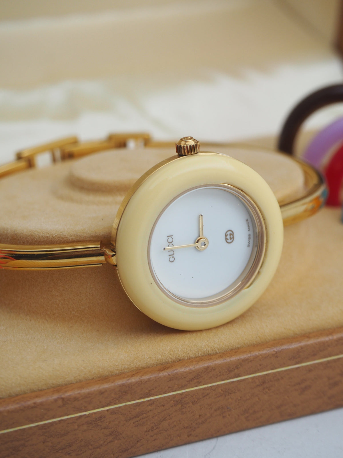 GUCCI INTERCHANGEABLE BEZEL WATCH