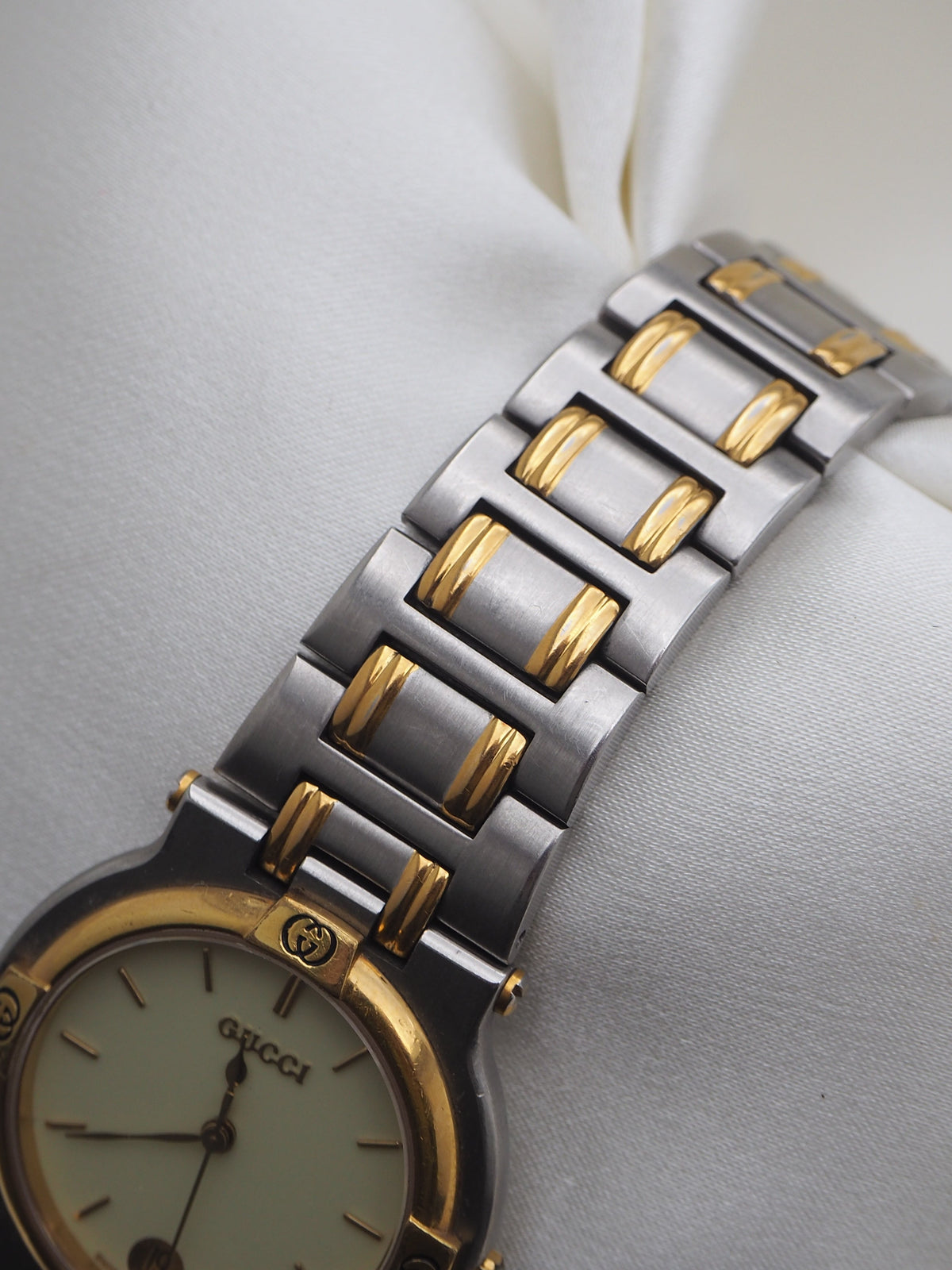 GUCCI 9000M WATCH