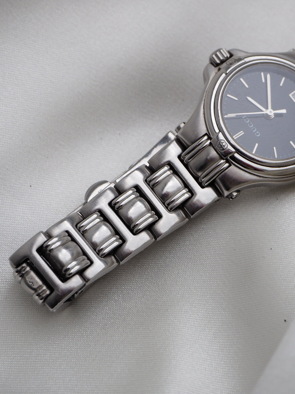 GUCCI 9040L WATCH