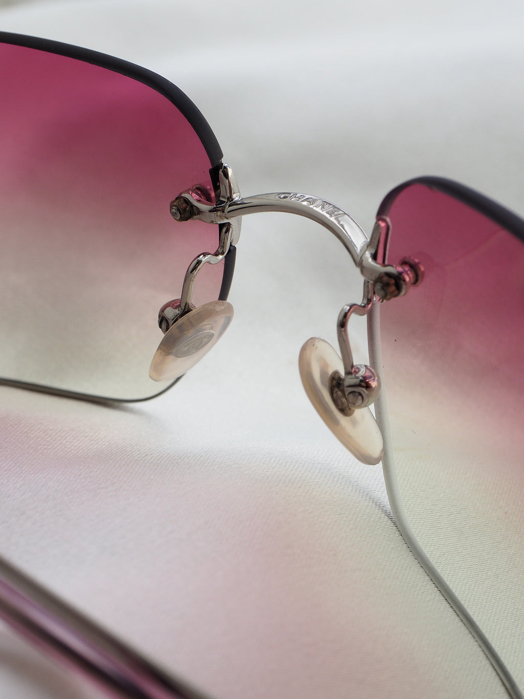 CHANEL 4017-D CRYSTAL CC LOGO RIMLESS SUNGLASSES PINK