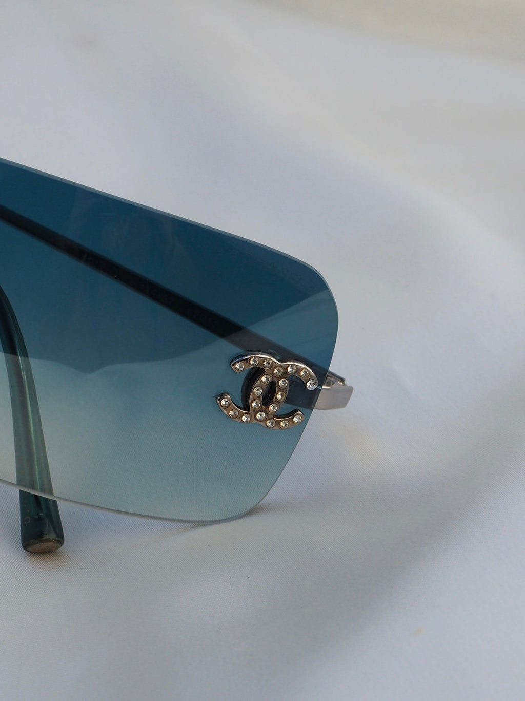 CHANEL 4017-D CRYSTAL CC LOGO RIMLESS SUNGLASSES TURQUOISE