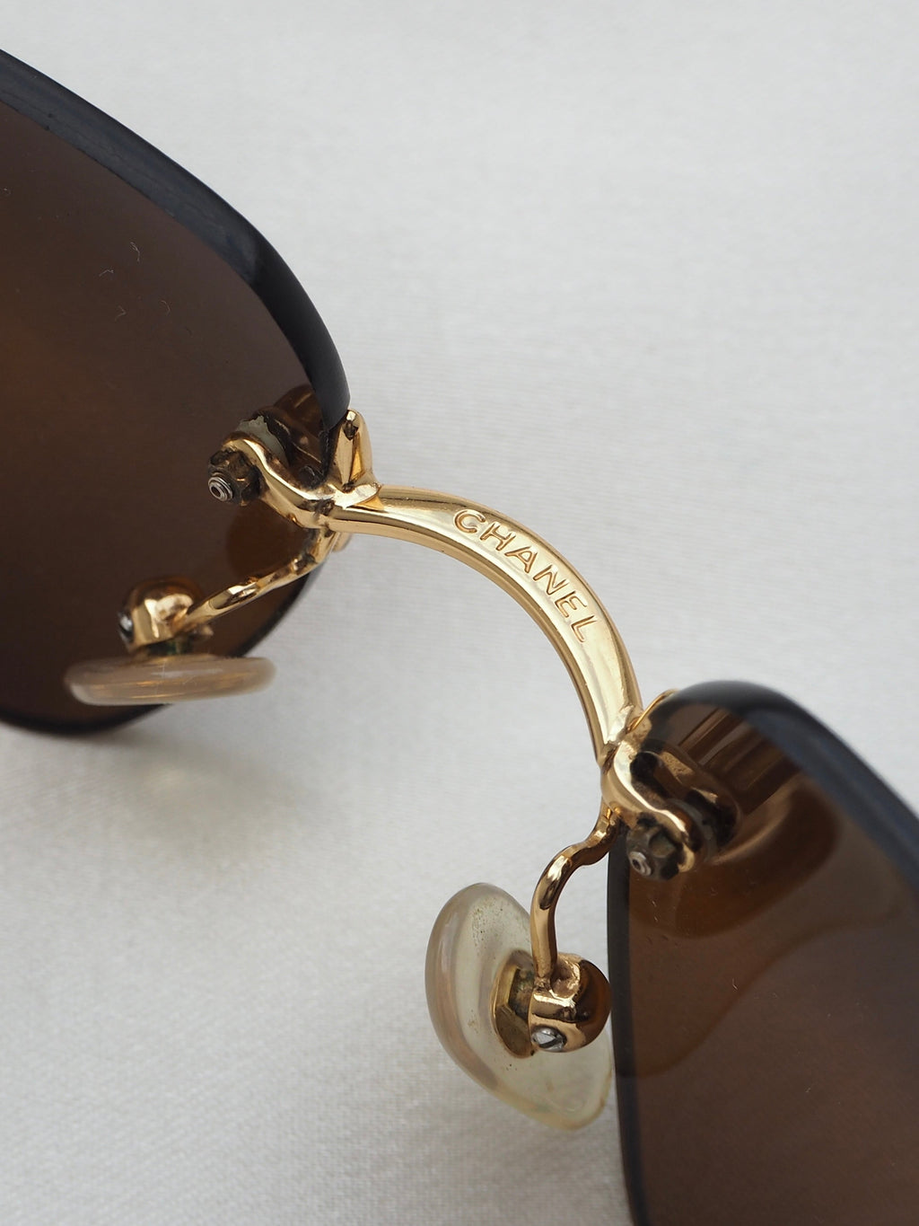 CHANEL 4017-D CRYSTAL CC LOGO RIMLESS SUNGLASSES BROWN