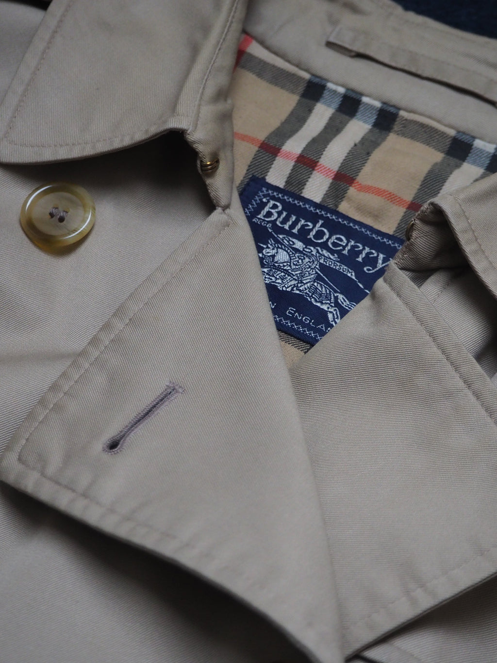 BURBERRY TRENCH COAT - S/M