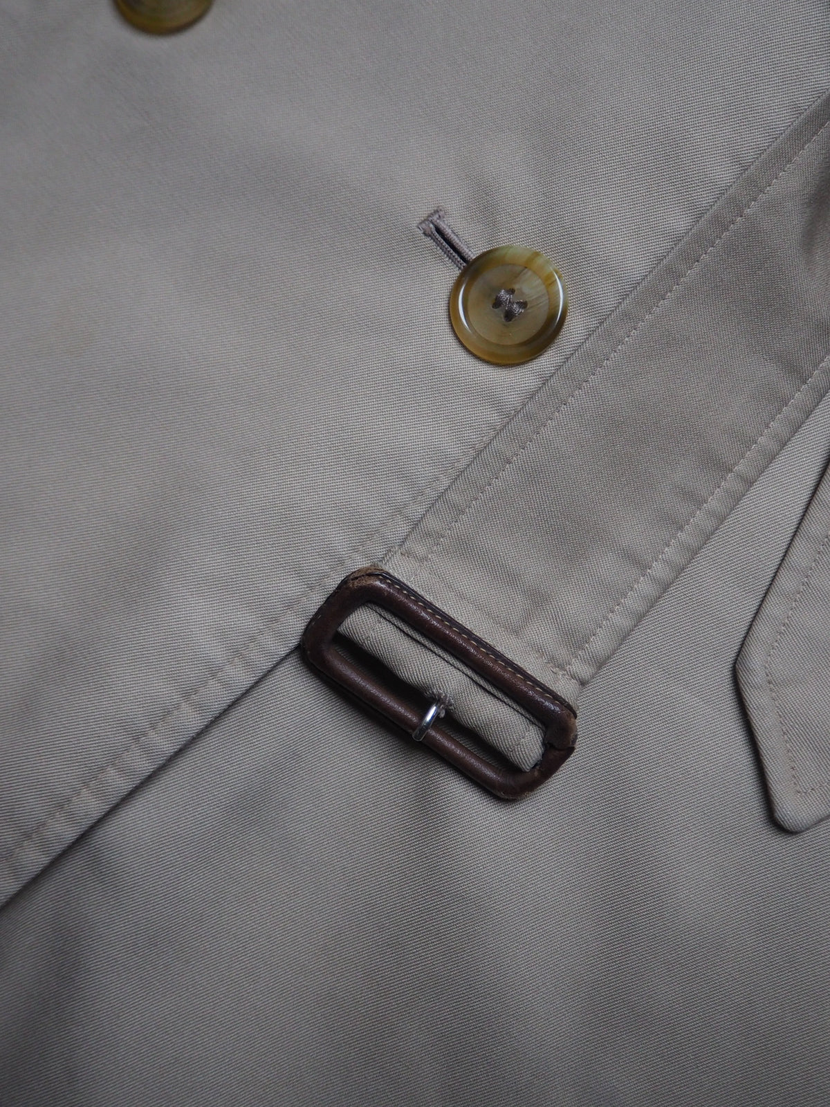 BURBERRY TRENCH COAT - S/M