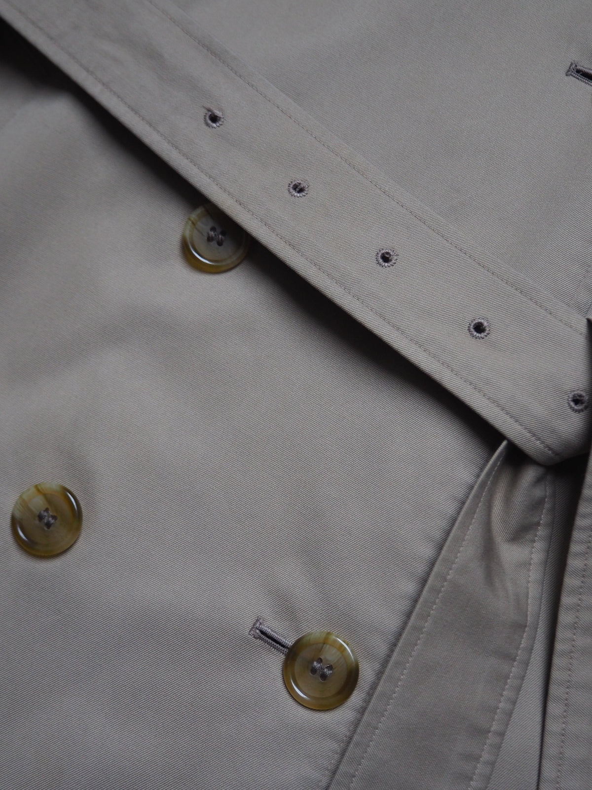 BURBERRY TRENCH COAT - S/M