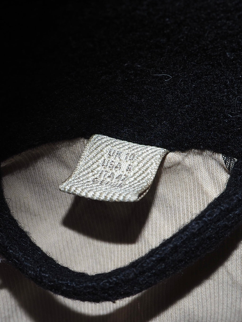 BURBERRY TRENCH COAT - S