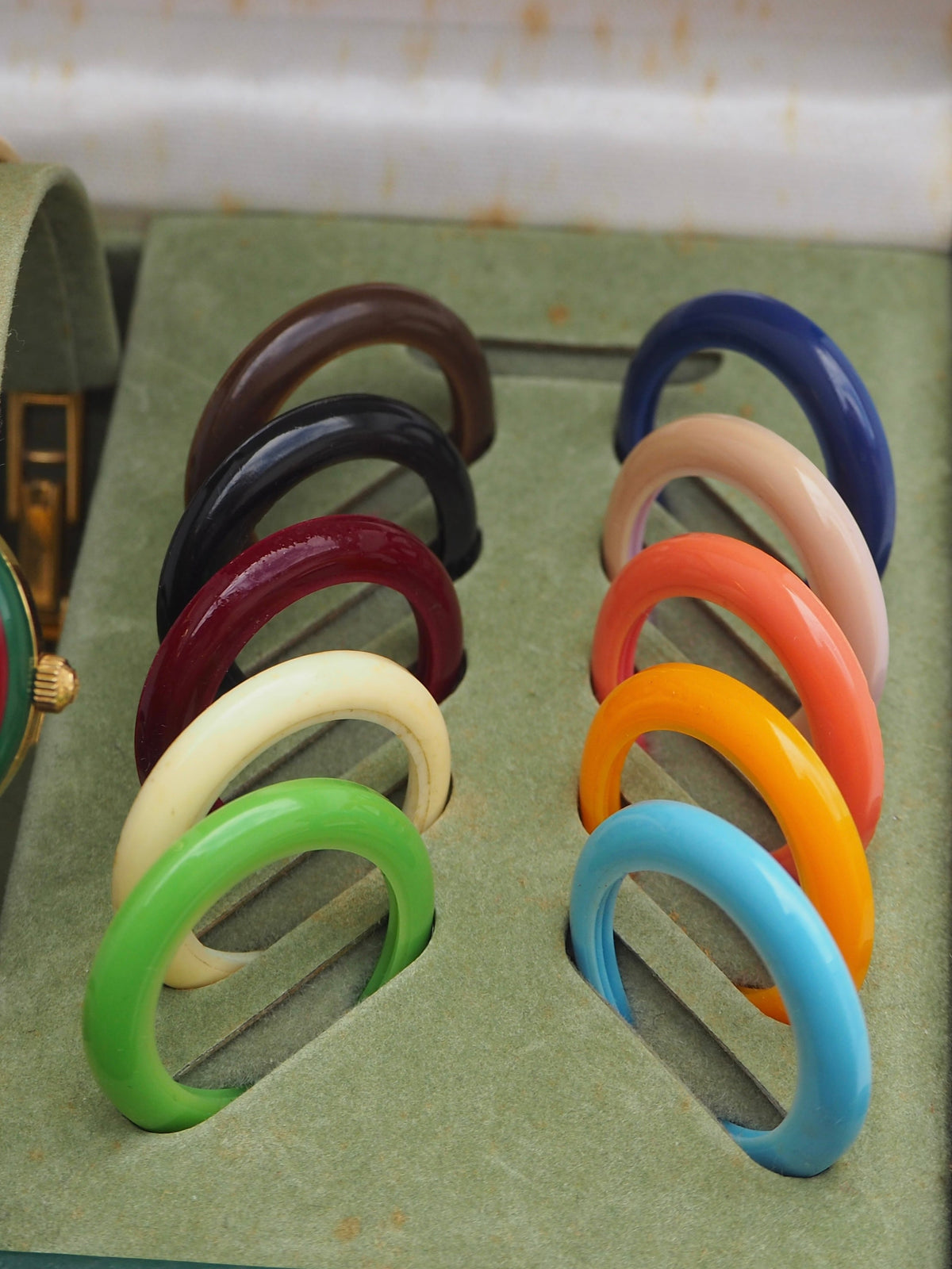 GUCCI INTERCHANGEABLE BEZEL WATCH