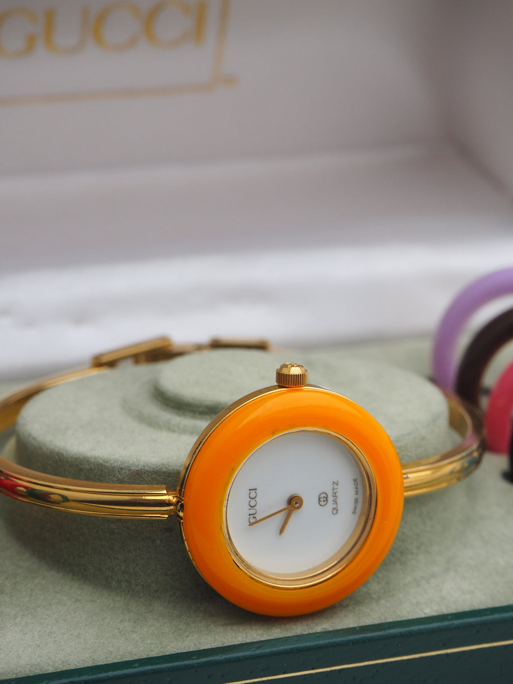 GUCCI INTERCHANGEABLE BEZEL WATCH