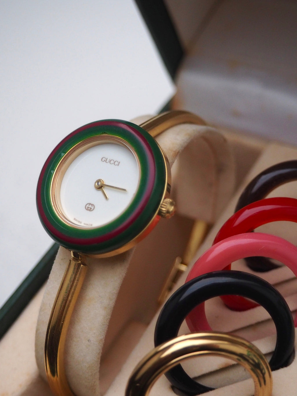 GUCCI INTERCHANGEABLE BEZEL WATCH