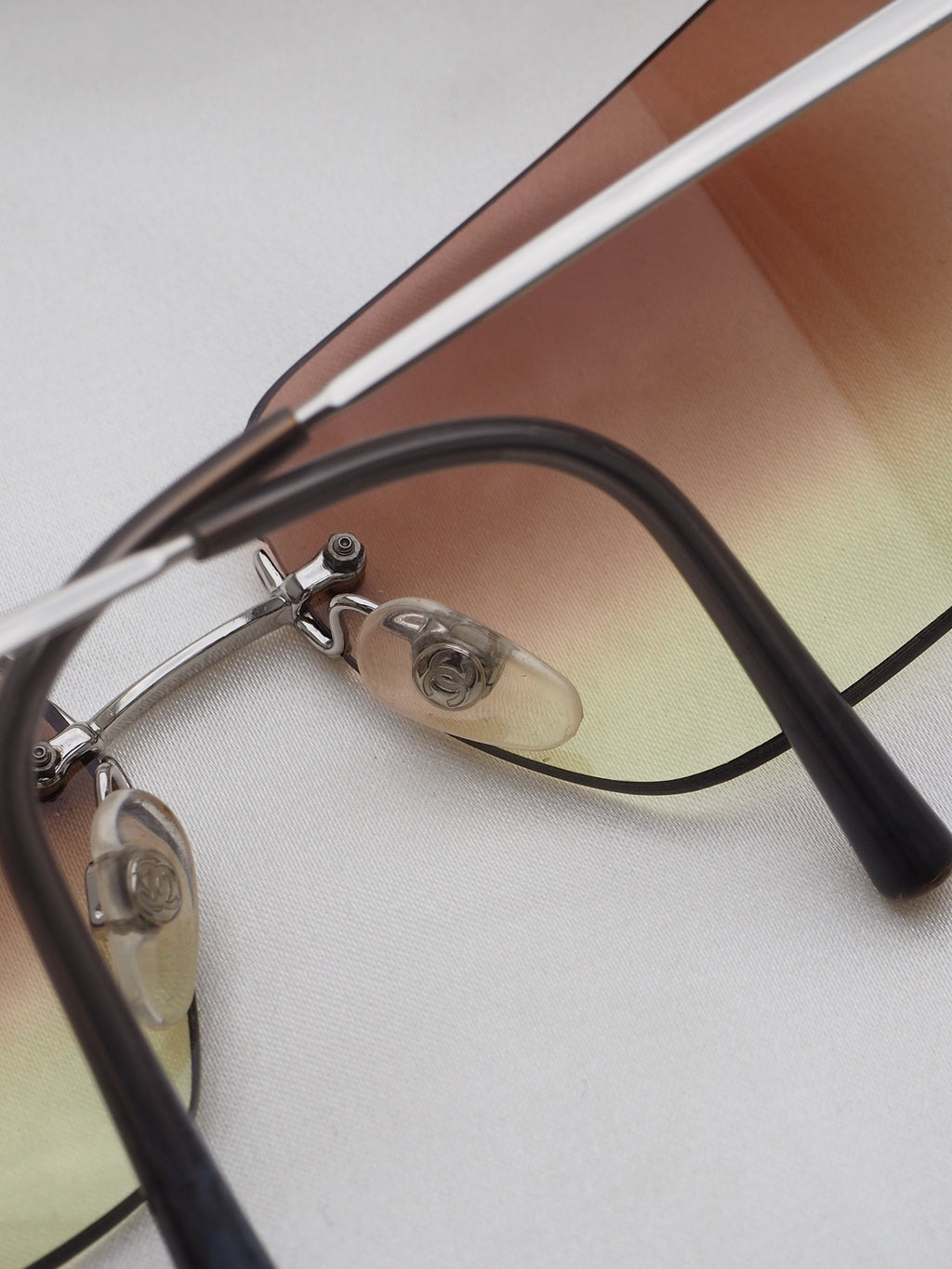 CHANEL 4017-D CRYSTAL CC LOGO RIMLESS SUNGLASSES SALMON