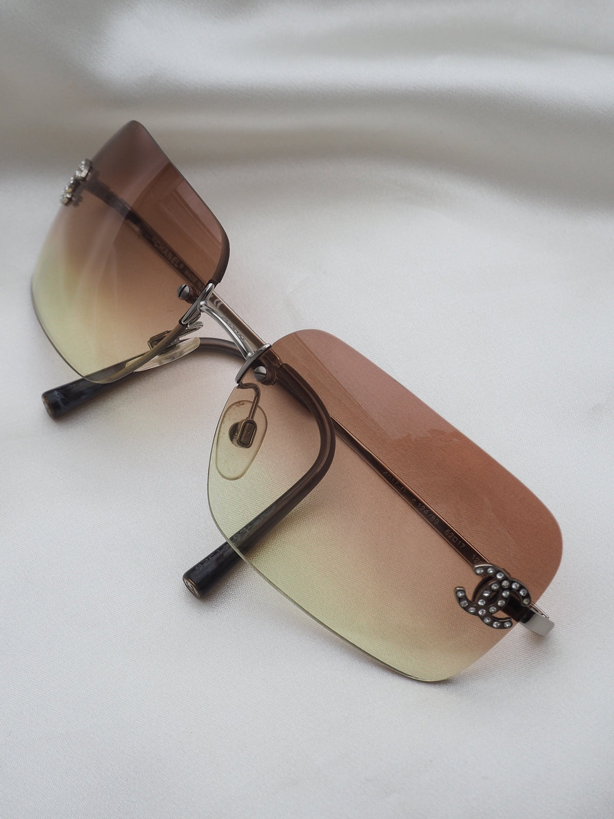 CHANEL 4017-D CRYSTAL CC LOGO RIMLESS SUNGLASSES SALMON