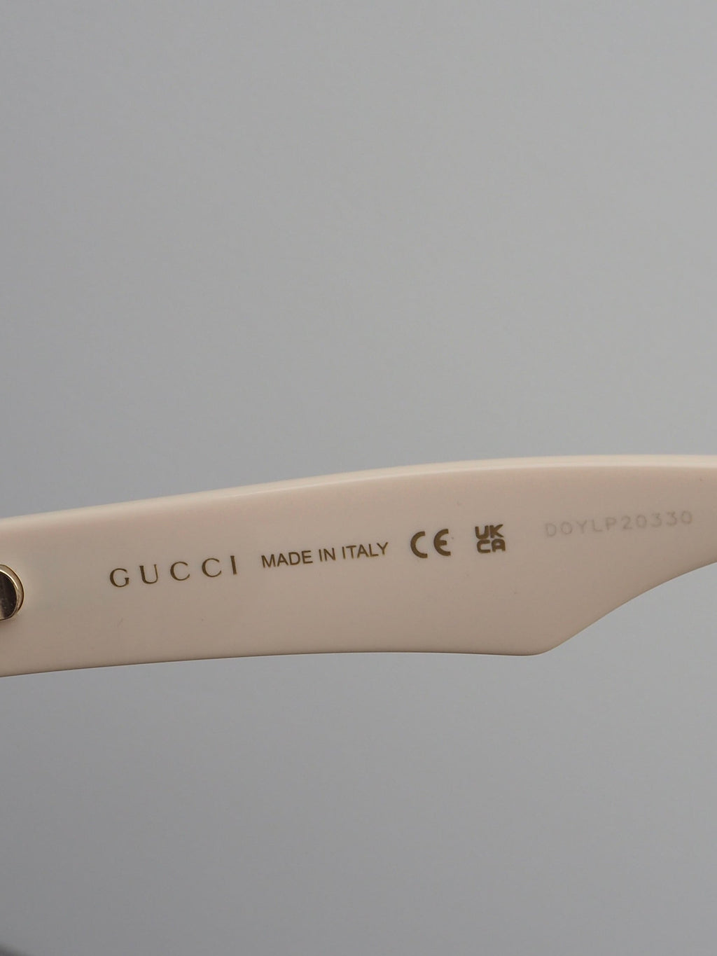 GUCCI GG0957S CAT EYE SUNGLASSES