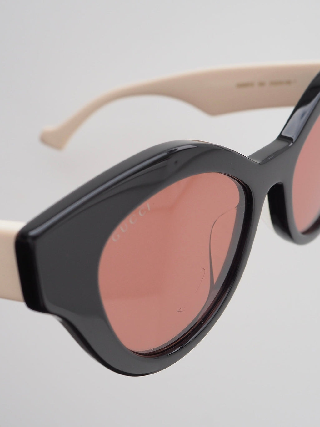 GUCCI GG0957S CAT EYE SUNGLASSES