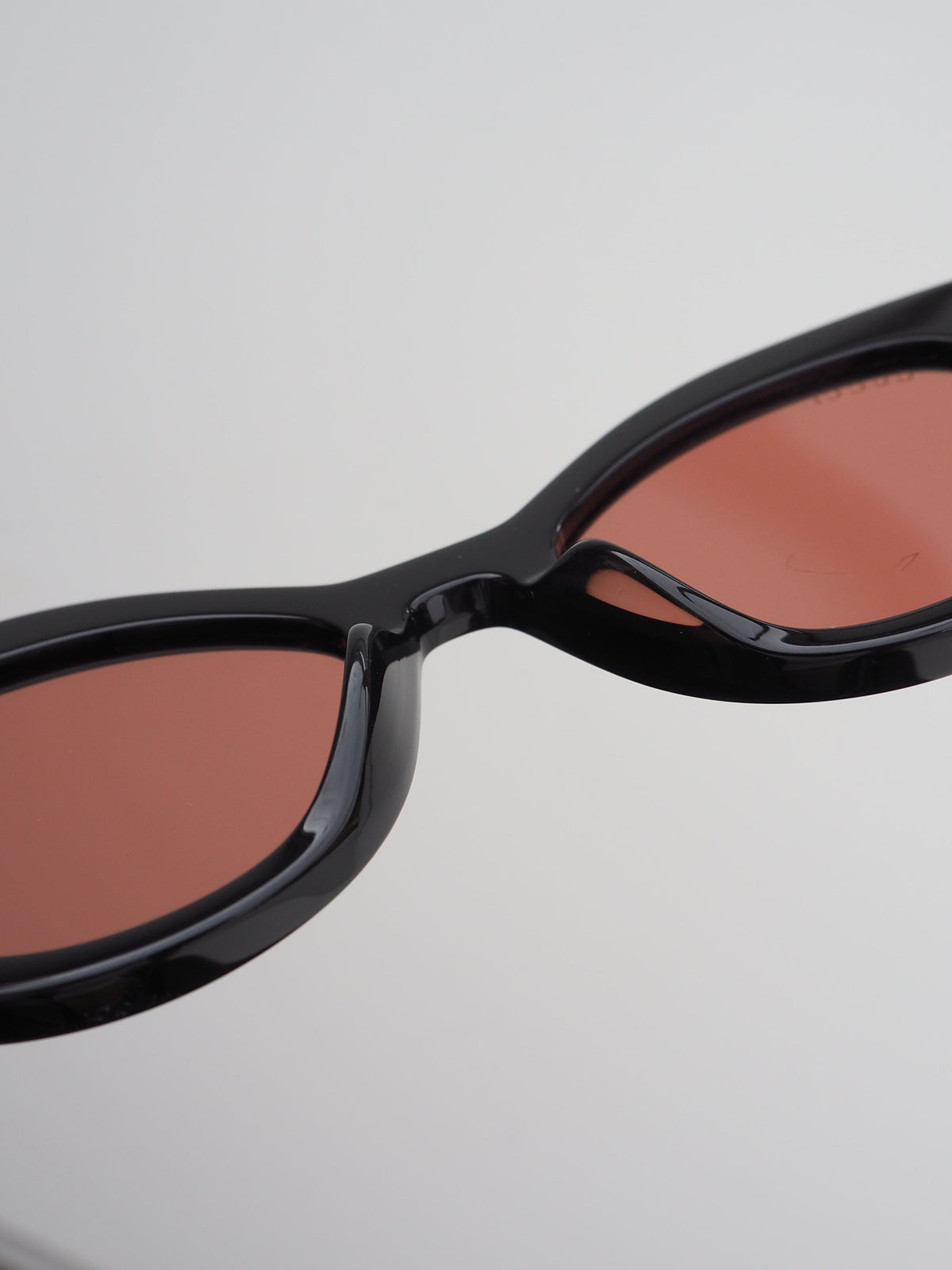 GUCCI GG0957S CAT EYE SUNGLASSES
