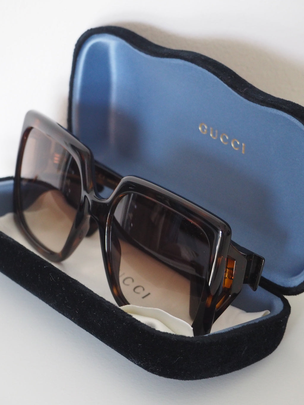 GUCCI GG0876S SUNGLASSES