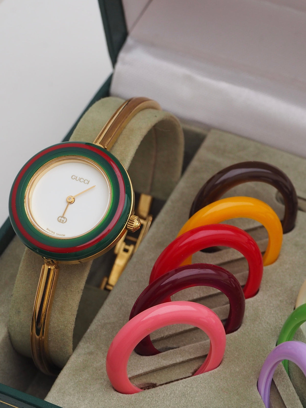 GUCCI INTERCHANGEABLE BEZEL WATCH