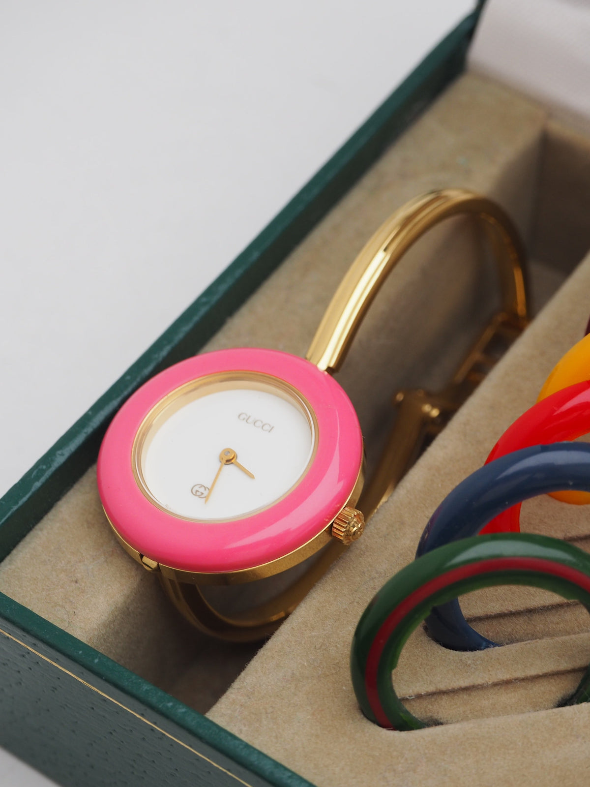 GUCCI INTERCHANGEABLE BEZEL WATCH