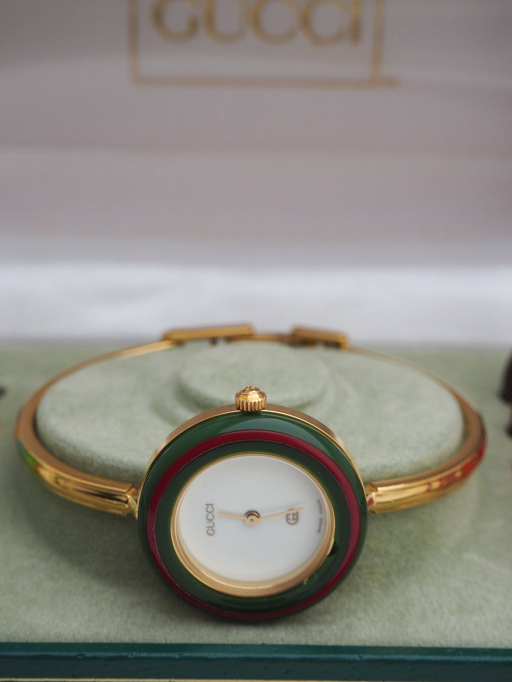 GUCCI INTERCHANGEABLE BEZEL WATCH