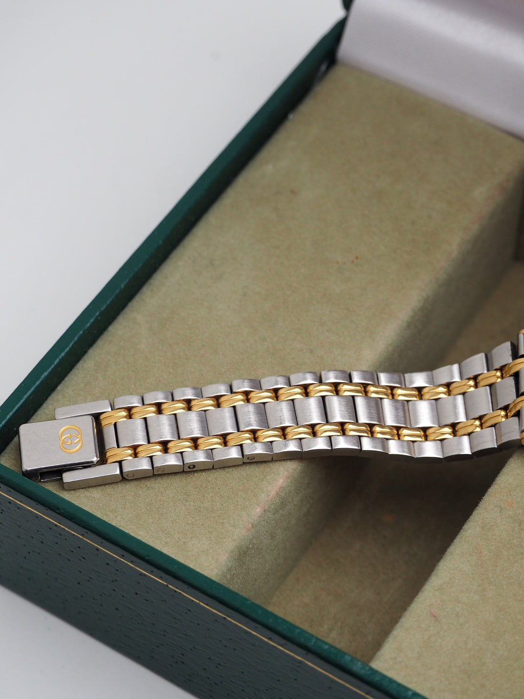 GUCCI 9000L TWO-TONE WATCH