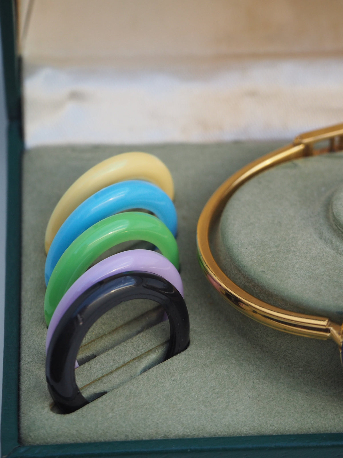 GUCCI INTERCHANGEABLE BEZEL WATCH