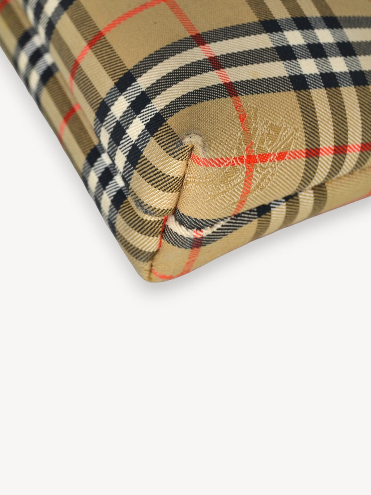 BURBERRY CLASSIC CHECK TOILETRY POUCH