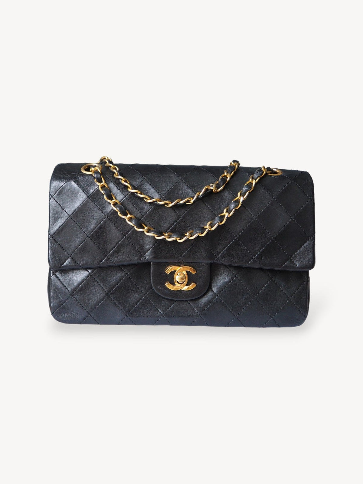 CHANEL CLASSIC DOUBLE FLAP BAG MEDIUM