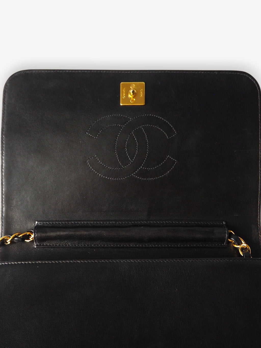 CHANEL SINGLE FULL FLAP BAG BLACK