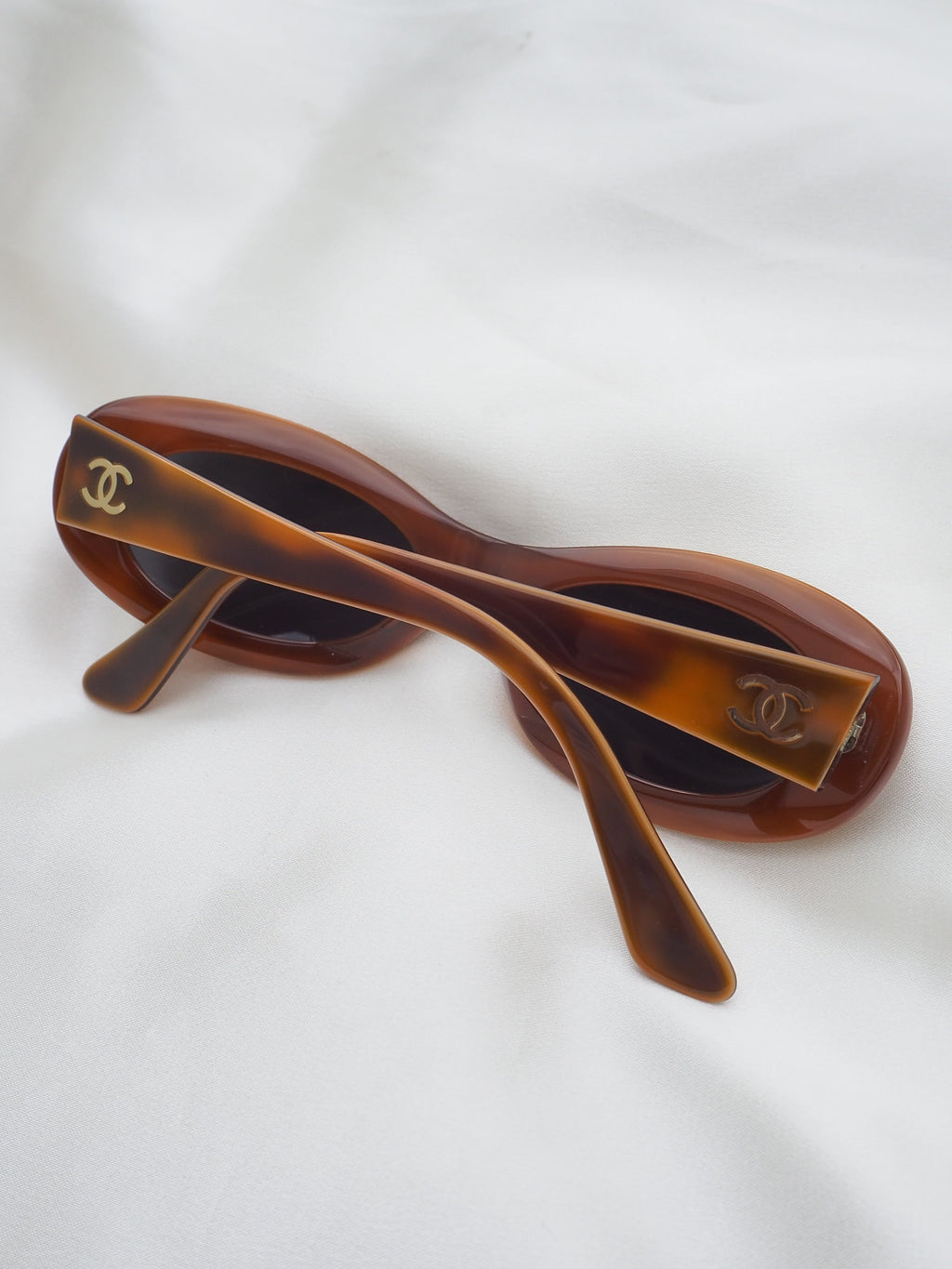 CHANEL 5007 OVAL SUNGLASSES