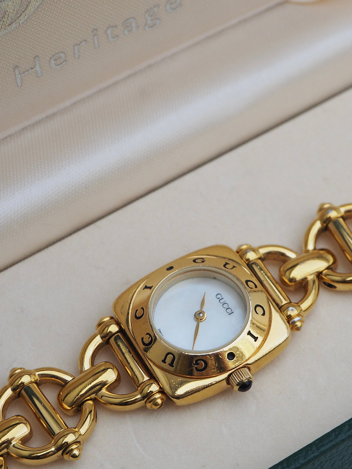GUCCI 6400L WATCH