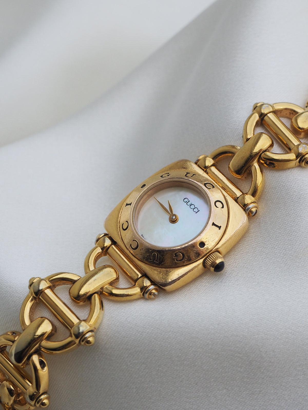 GUCCI 6400L WATCH