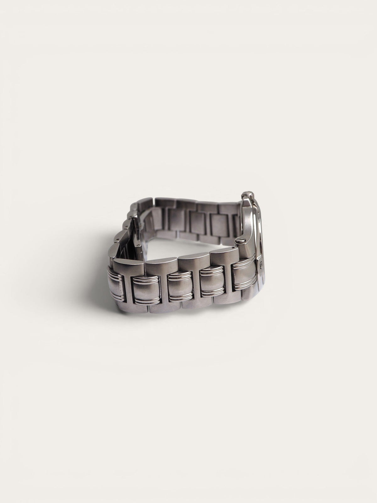 GUCCI 9040M WATCH