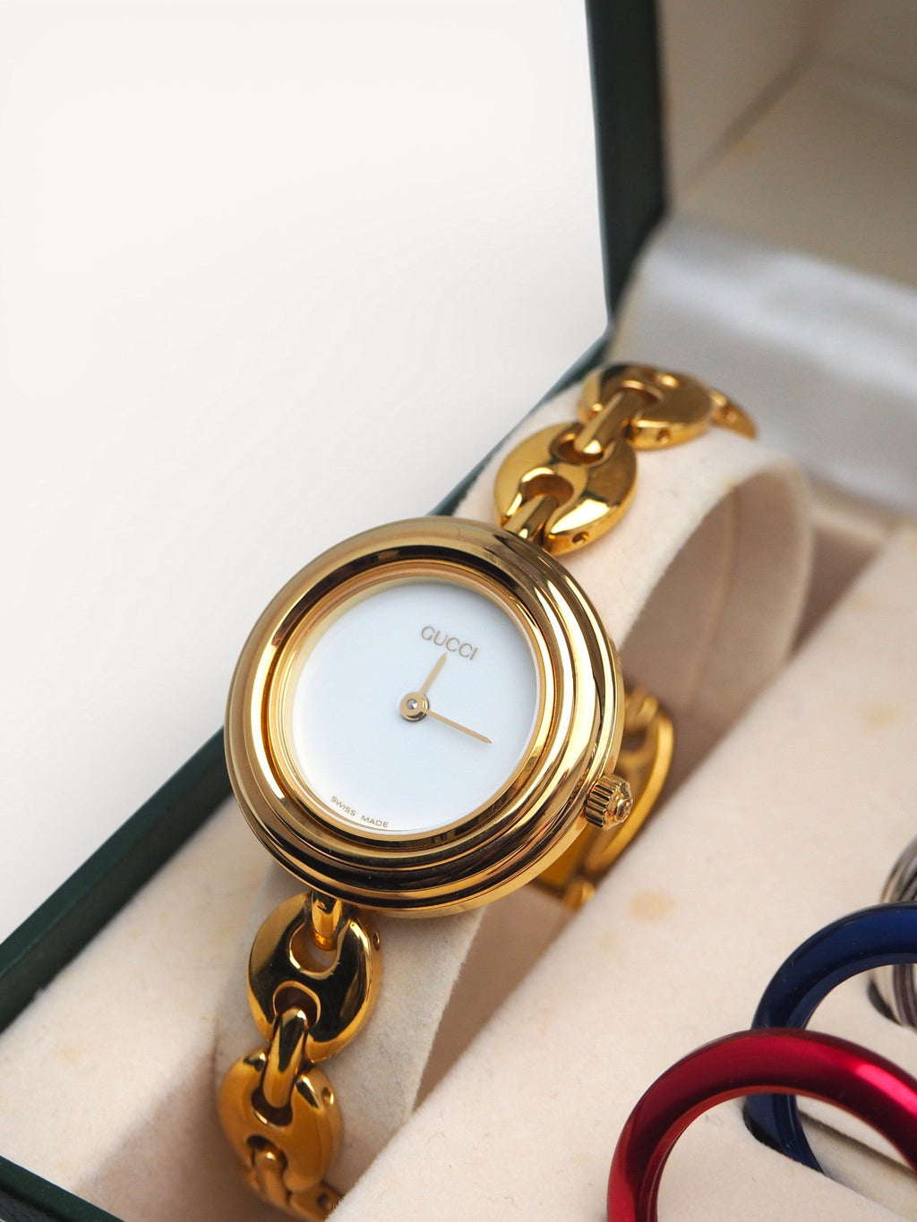 GUCCI INTERCHANGEABLE BEZEL WATCH