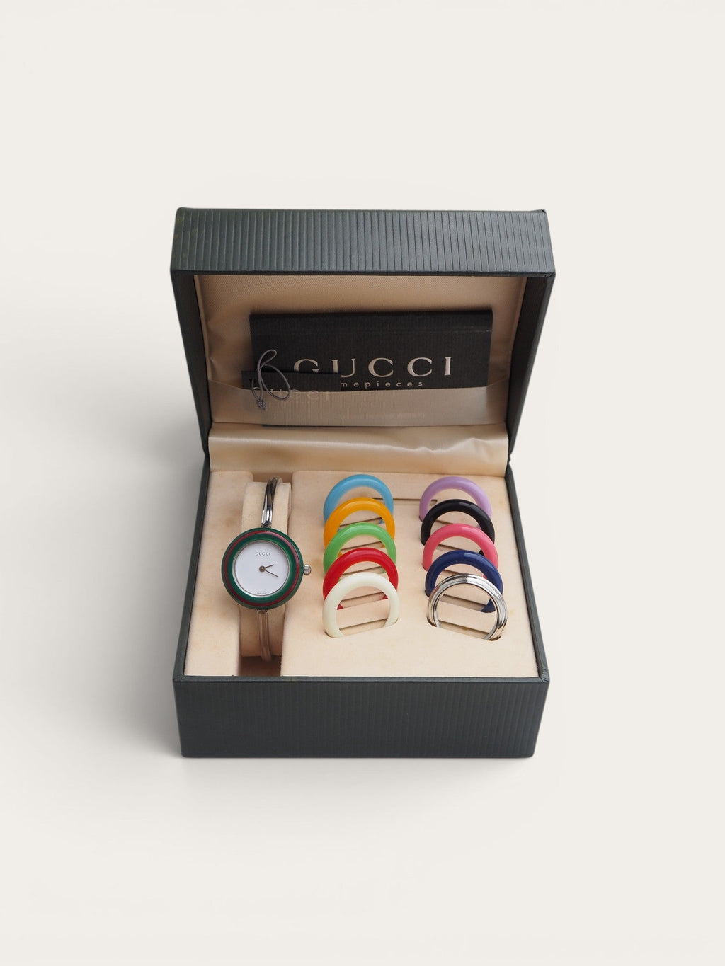 GUCCI INTERCHANGEABLE BEZEL WATCH