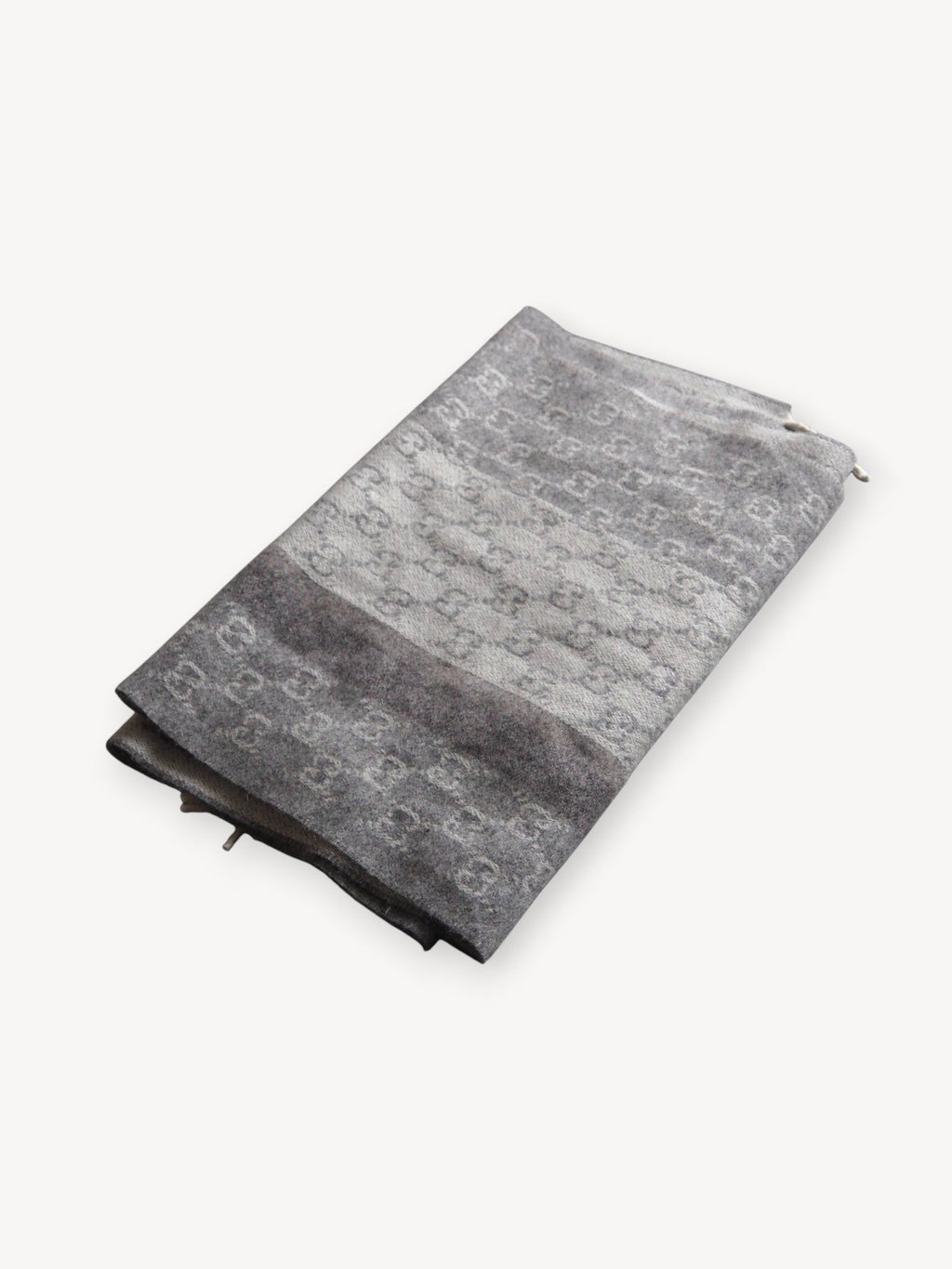 GUCCI GG JACQUARD CASHMERE/WOOL SCARF WITH TASSELS