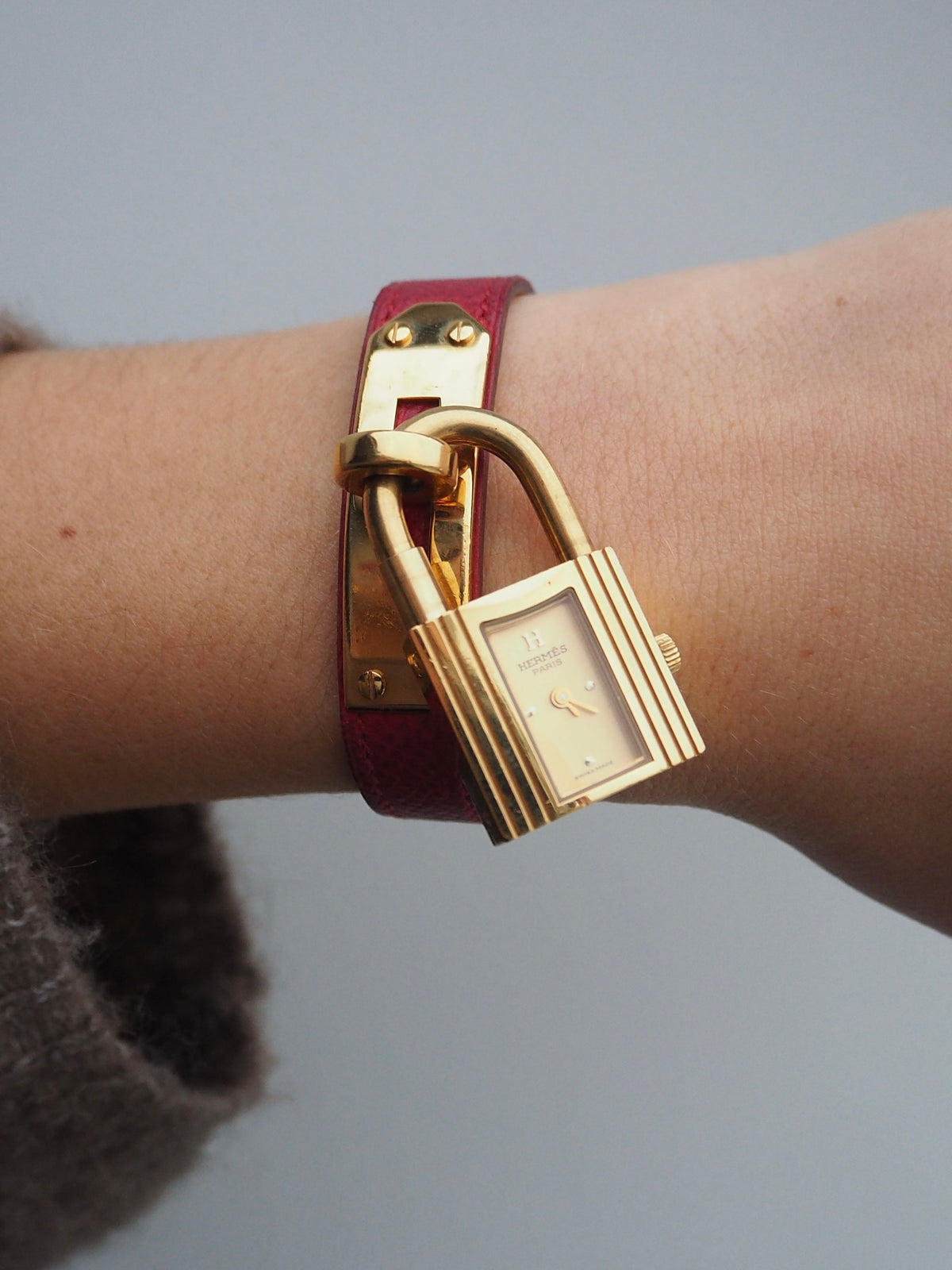 HERMÈS KELLY CADENA WATCH RED
