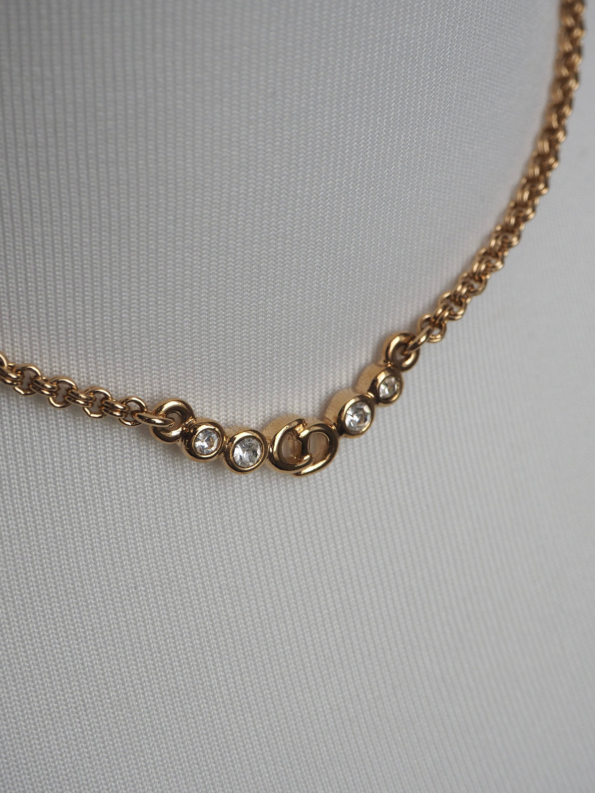 CHISTIAN DIOR NECKLACE