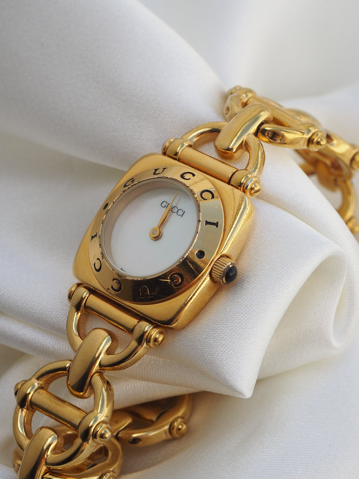 GUCCI 6400L WATCH