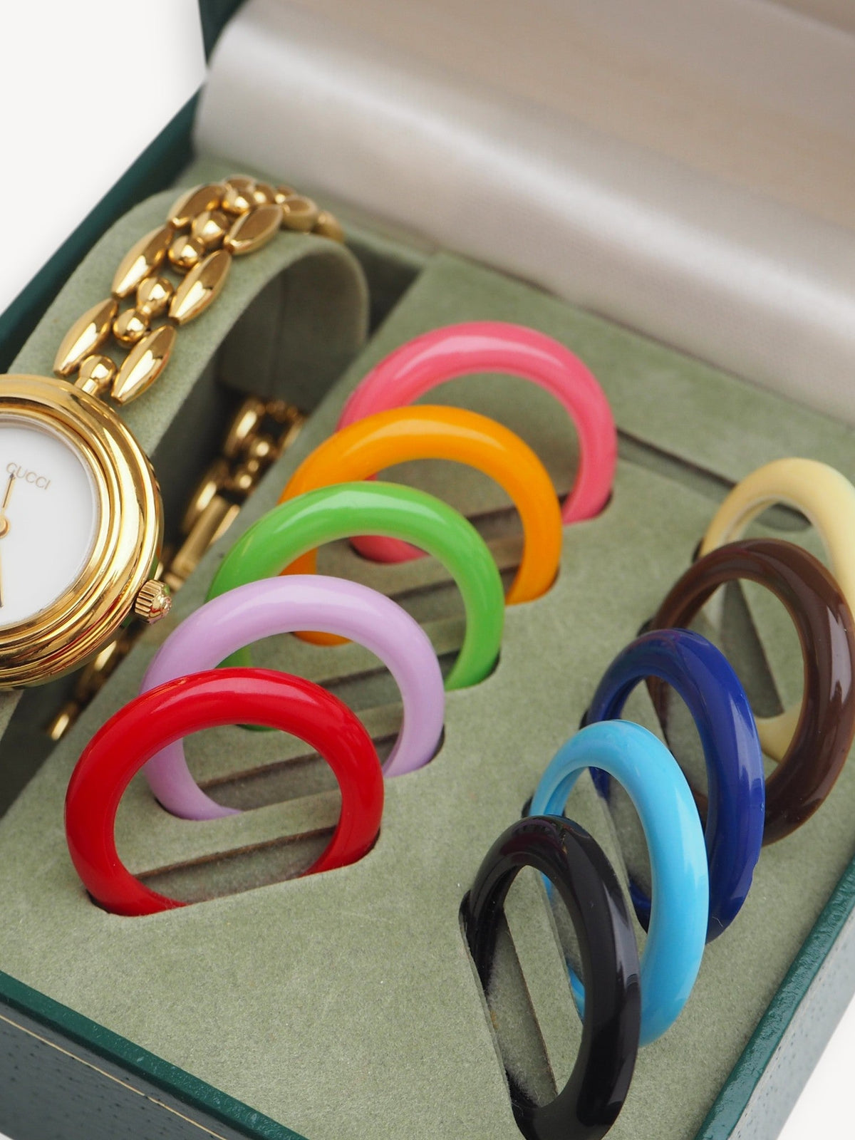 GUCCI INTERCHANGEABLE BEZEL WATCH